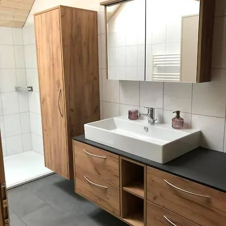 Paradies Fur Gaste Mit Parkplatz Und Fruhstuck